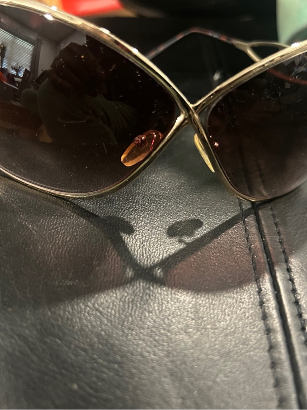 Steve Madden Oversized Brown Gradient Sunglasses with Gold Trim - Picture 8 of 8